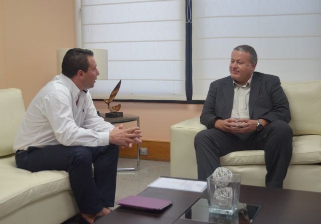 Bernabé anuncia la próxima licitación de las obras para la mejora de la carretera que une La Puebla de Mula y Fuente Librilla