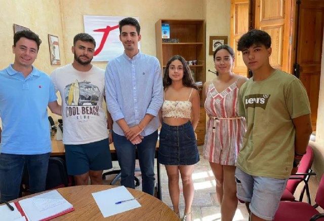 La Concejalía de Juventud y el Consejo Local de la Juventud se reúnen para