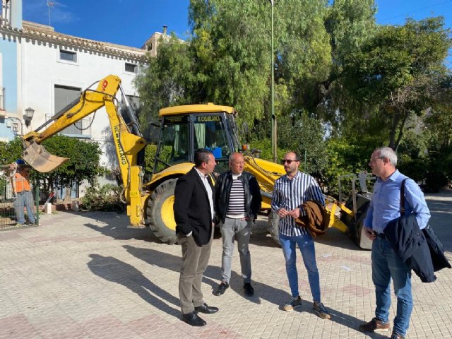 Ya han iniciado las obras de restauración de la Glorieta del Paseo de Mula