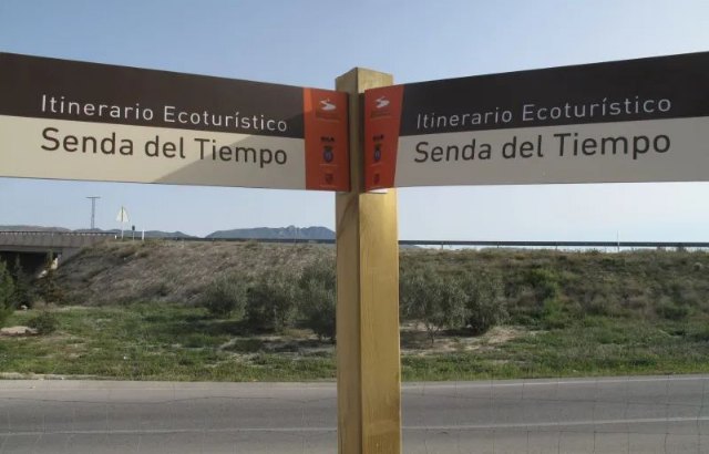 La Senda del Tiempo de Mula, galardonada con la Bandera Sendero Azul 2024