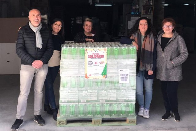 El Niño de Mula CFS dona 780 litros de leche al Programa de Alimentos del Ayuntamiento de Mula