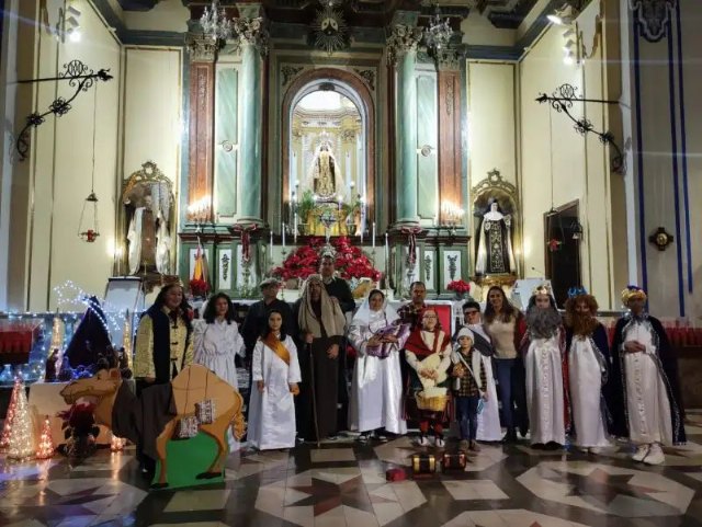 Gran asistencia al Auto de los Reyes Magos en la ermita del Carmen de Mula