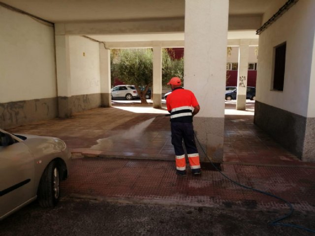 La concejalía de Servicios mantiene las labores de desinfección en el municipio