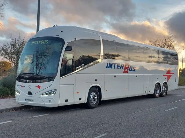 El alcalde de Mula se reúne con Interbus para potenciar el transporte público en la localidad