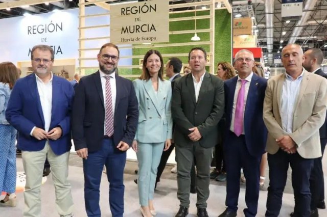 El alcalde asiste a la Fruit Attraction 2022, una de las ferias hortofrutícolas más importantes a nivel mundial