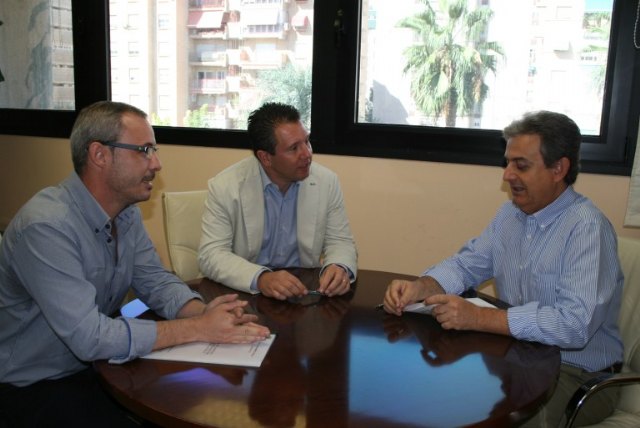 El Alcalde de Mula se reúne con el Director General de Carreteras