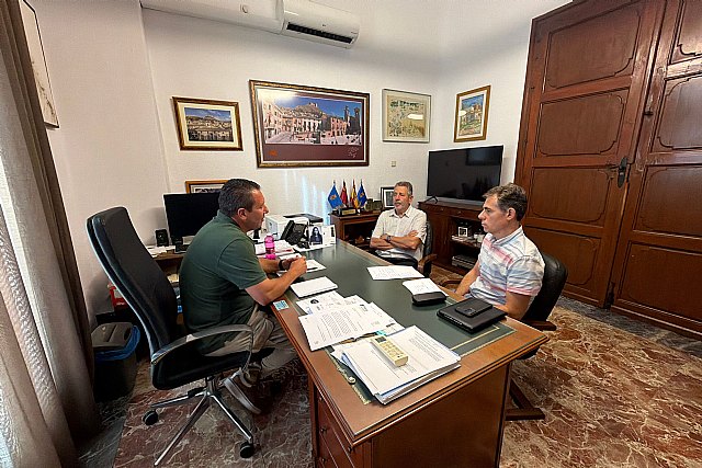 Mula y UPA-Murcia reclaman medidas ante los problemas que afectan a cítricos y almendros del municipio