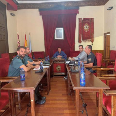 Reunión de coordinación entre la Policía Local y la Guardia Civil en Mula
