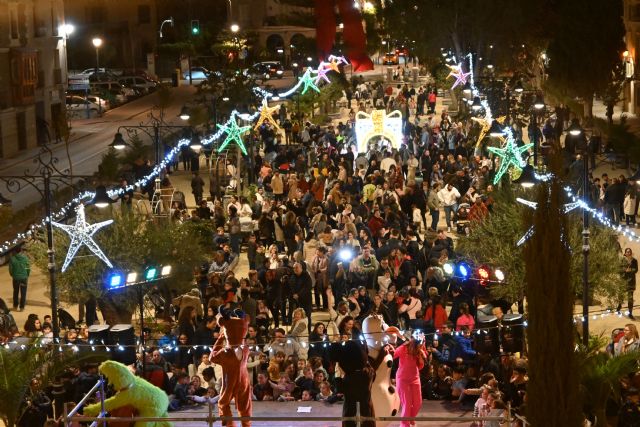 Mula enciende la Navidad con “Destellos de Navidad” y la inauguración del Belén Municipal