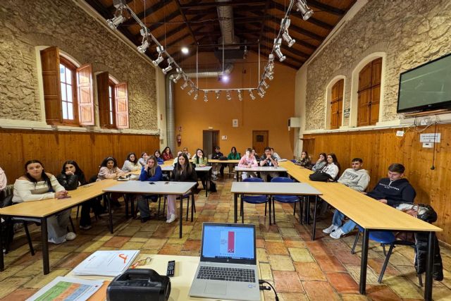 Inauguración del Curso de Monitor de Ocio y Tiempo Libre para jóvenes en el Centro Joven