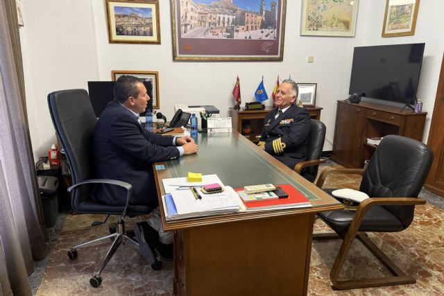 El alcalde de Mula se reúne con el delegado de Defensa de la Región de Murcia