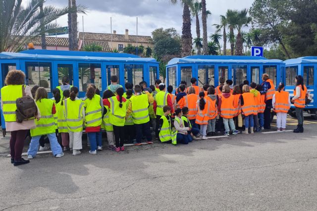 El alumnado de 4º de Primaria del municipio de Mula participa en visitas al Complejo Ambiental de Cañada Hermosa para concienciarse sobre reciclaje