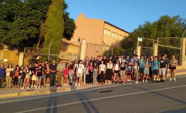 Manifestación en Mula ante la falta de transporte por parte de la Consejería de Educación