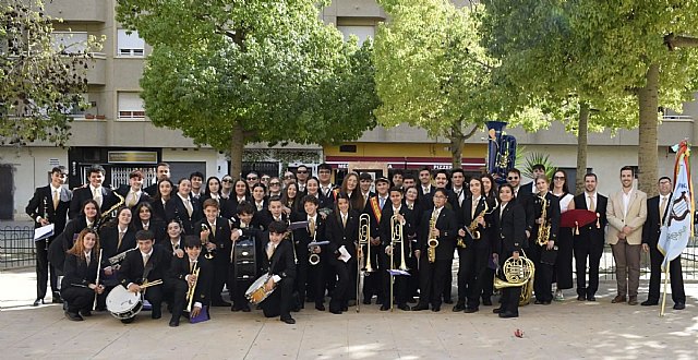 La Agrupación Musical Muleña celebra un pasacalles especial para dar la bienvenida a sus nuevos integrantes y a los majos 2024
