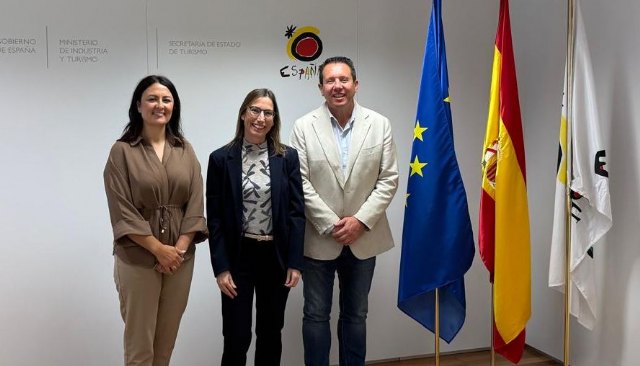 El Ayuntamiento de Mula se reúne en Madrid con el Ministerio de Turismo para abrir nuevas vías de financiación y reforzar la apuesta por el turismo de interior