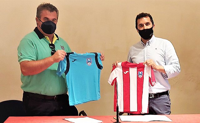 X-ELIO firma un importante patrocinio con El Muleño C.F. y sus bases