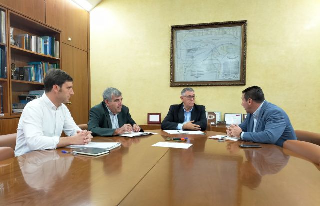 Urrea se reúne con el alcalde de Mula