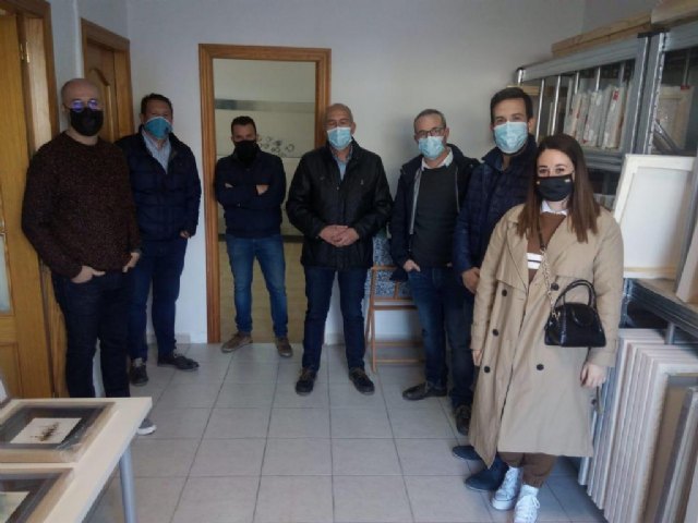 Visita al taller del artista muleño Nono García en la jornada de puertas abiertas