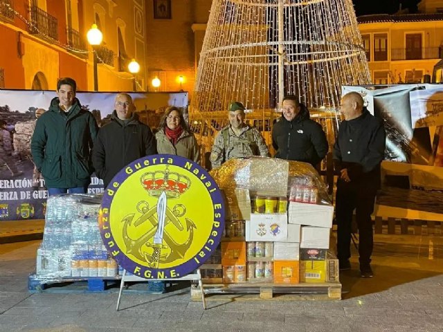 Llega a Mula un cargamento de alimentos solidarios de la Unidad de Fuerza de Guerra Naval Especial