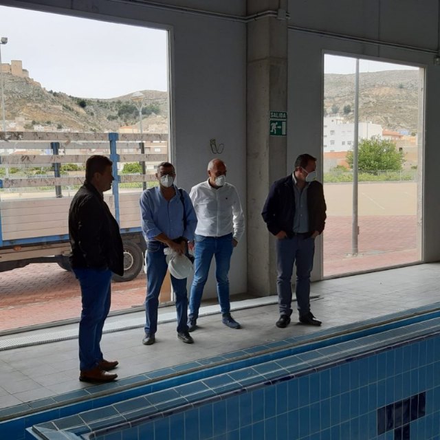 Se inician las obras de adecuación y puesta a punto de la piscina climatizada