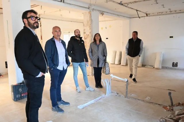 Visita a las obras de remodelación del centro de atención a la infancia «La Casita»