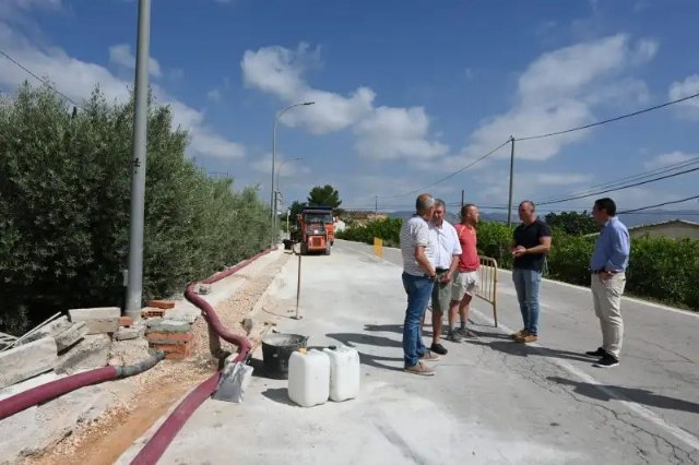 El alcalde de Mula visita las obras de La Puebla de Mula