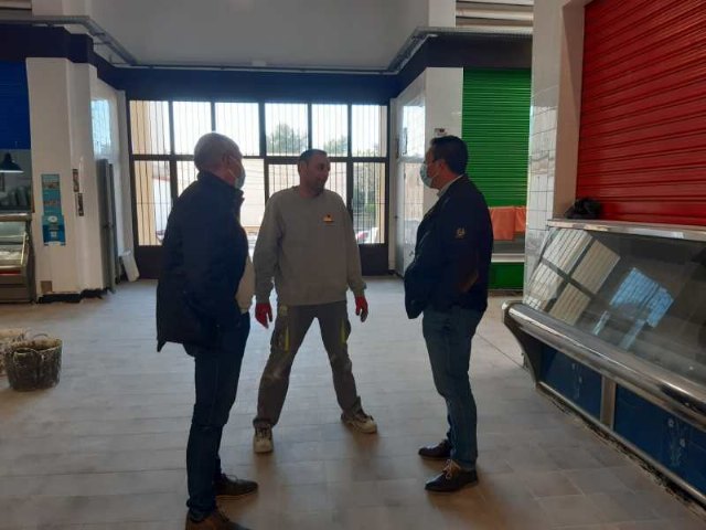 Realizadas obras de mejora en las dependencias de la Plaza de Abastos y del albergue juvenil del Espacio M