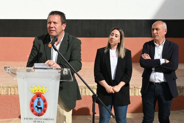 La I Feria de Empleo y Emprendimiento de Mula acoge a más de un centenar jóvenes