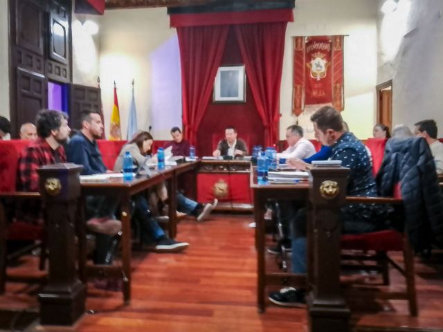 Mula salda una deuda histórica retirando los honores al dictador Francisco Franco