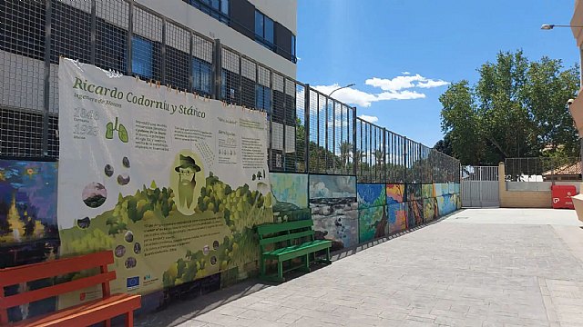 La exposición sobre Ricardo Codorníu continúa su recorrido por los centros educativos de Mula