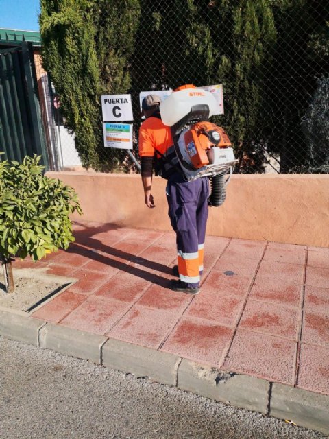 Continúan las labores de desinfección en Mula y pedanías