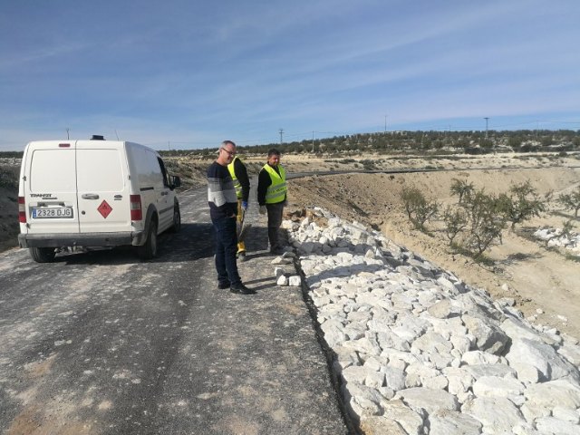 El Concejal de Urbanismo, Obras Públicas y Agricultura, visita las obras de acondicionamiento y pavimentación de caminos rurales