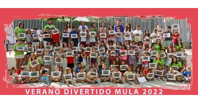 Entrega de diplomas de la primera Escuela Municipal de Verano Agosto 2022