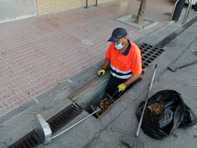 Limpieza de imbornales, canalizaciones y rejas de la red de drenaje del casco urbano
