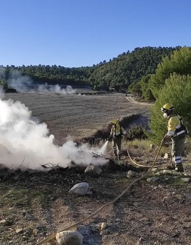 Incendio agrícola en Mula