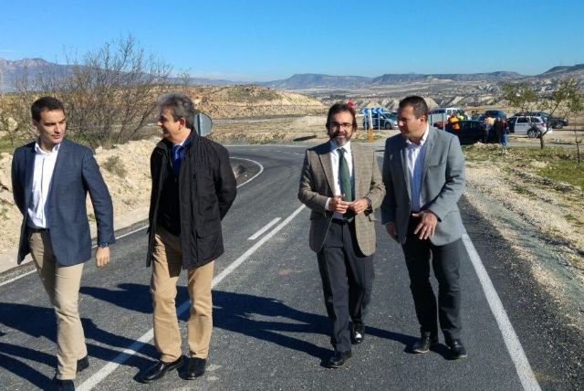 Culminan las obras de ampliación y mejora del firme de la carretera que une la Puebla de Mula con Fuente Librilla