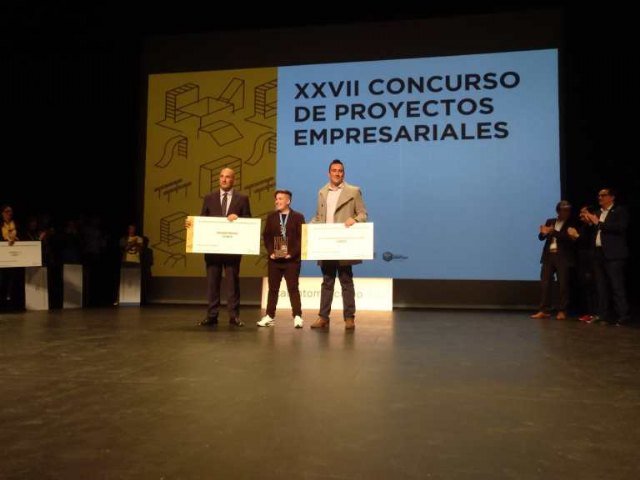 Felicitación a Esther Pina, Primer Premio del XVII Concurso de Proyectos Empresariales del Ayuntamiento de Murcia