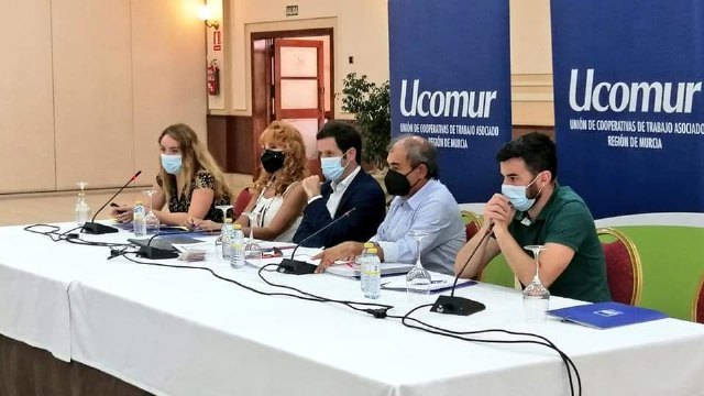 Mula participa en el encuentro organizado por Ucomur sobre proyectos para 2021-2022