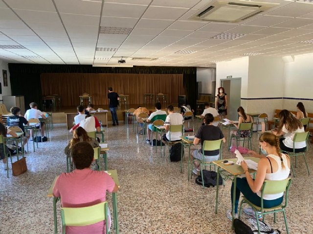 Educación facilitará el transporte a los estudiantes que tengan dificultades para desplazarse a Espinardo para las pruebas de la EBAU